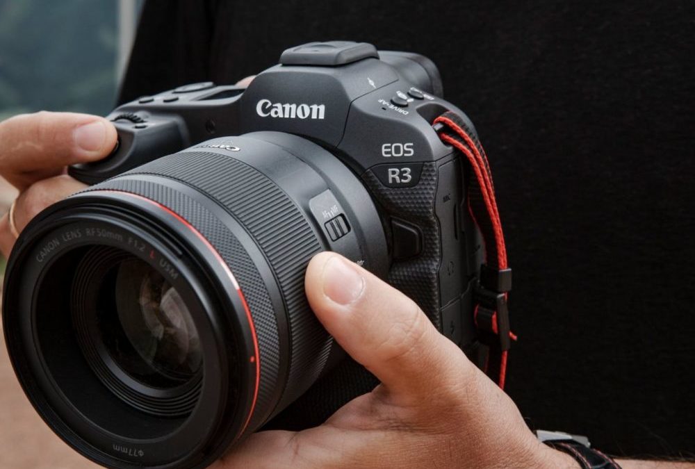 Canon EOS R3 Can Now Shoot an Incredible 195 FPS